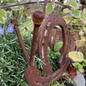 IMG_7115 Schnecke aus echten, getragenen Hufeisen